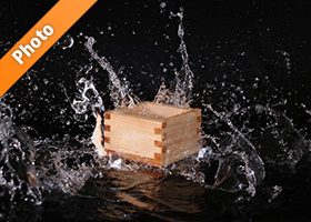 升と水が飛び散る写真・フォト素材